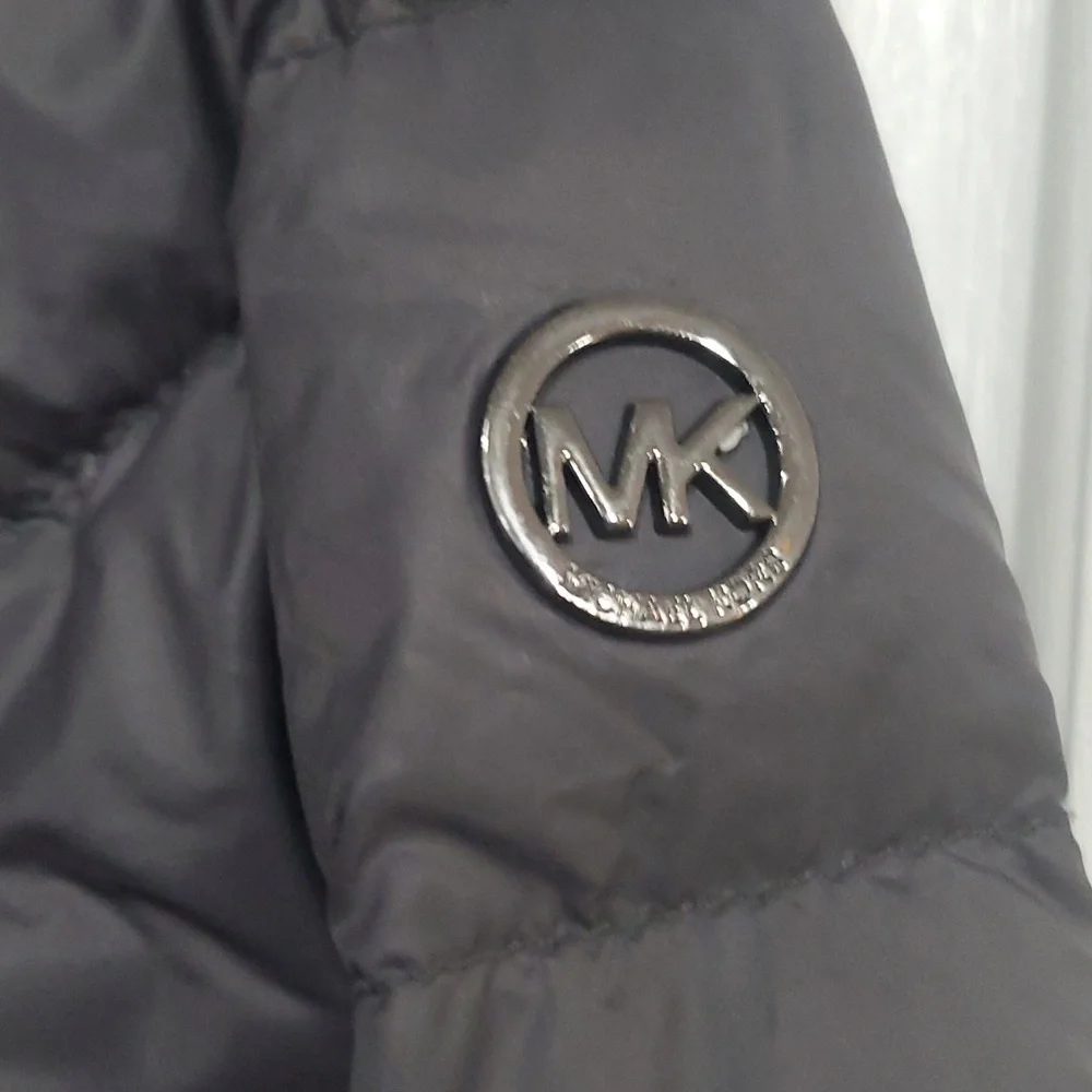 Black Micheal Kors Down Filled Jacket Size Small